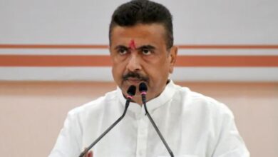 Photo of बंगाल मा 933 सरकारी इस्कूलन मा लाग गवा ताला, लइकिन के नाव न लिखावे से सरकार परेशान